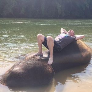 Meet your Posher, Larry